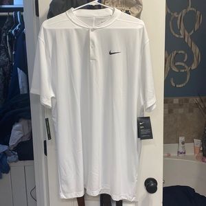 Men’s Nike Dri Fit 2 button golf shirt